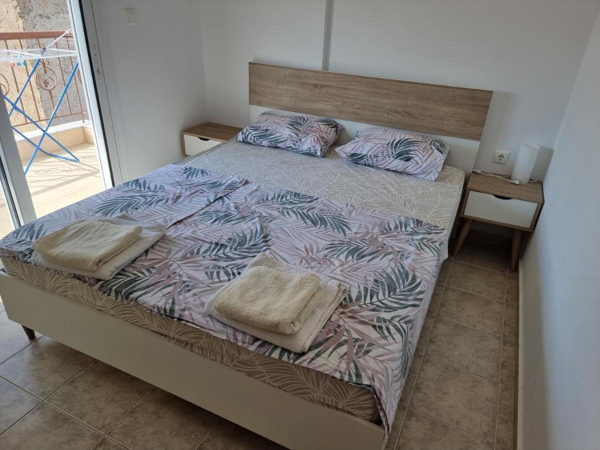 Lucas2 Lux Flogita Apartment Exterior photo